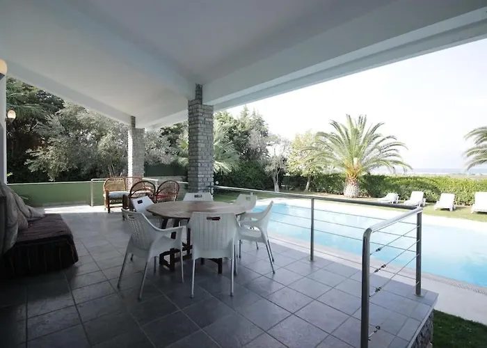 Secluded 3br Modern W Private Pool And Views Iskele