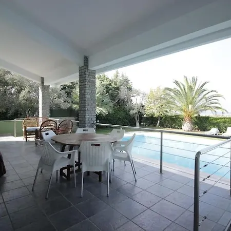 Secluded 3br Modern W Private Pool And Views Iskele
