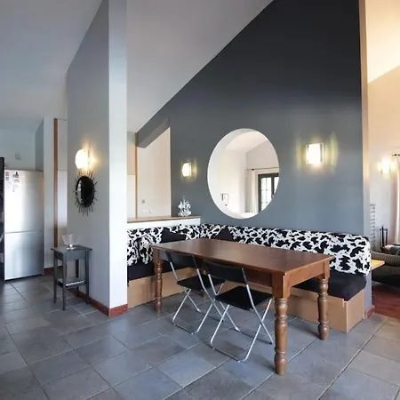 Lejlighed Secluded 3br Modern W Private Pool And Views *