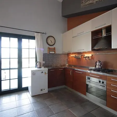 Lejlighed Secluded 3br Modern W Private Pool And Views