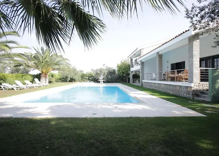 Appartement Secluded 3br Modern W Private Pool And Views *